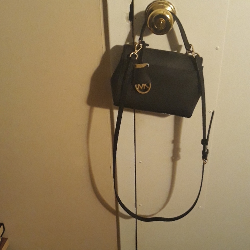 Michael Kors Hand Bag - Picture 4 of 4
